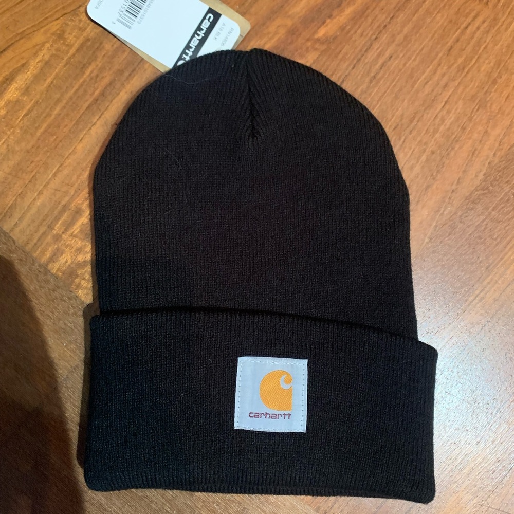 Carhartt beanie never worn